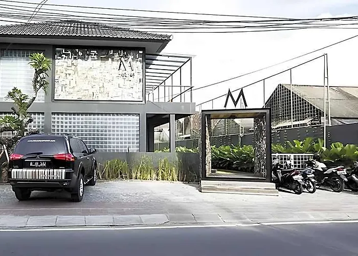 M Boutique